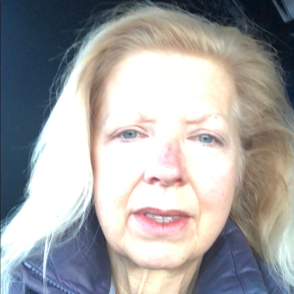 Meet your Posher, Leah